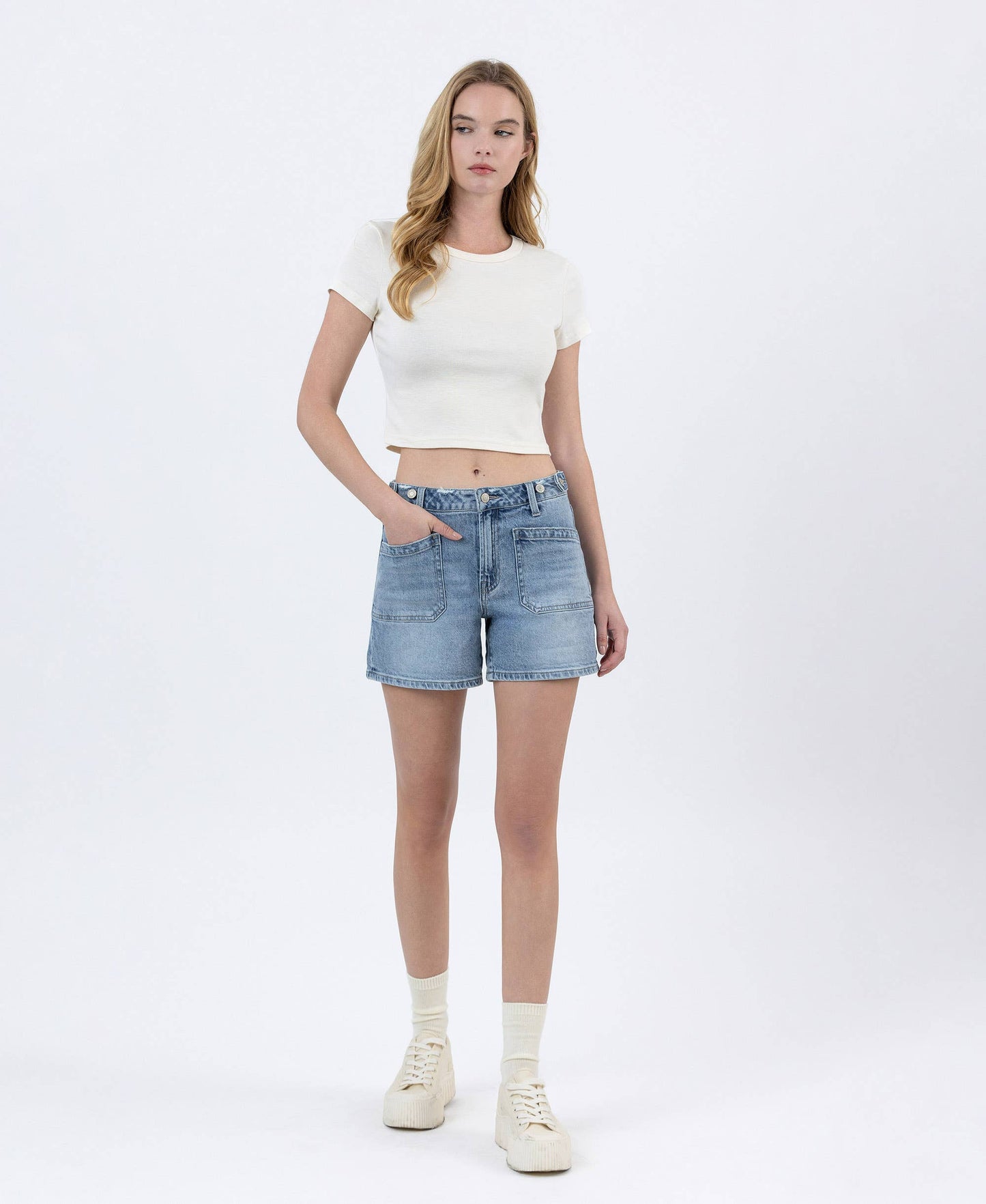 High rise tabbed waste banned cuffed denim shorts