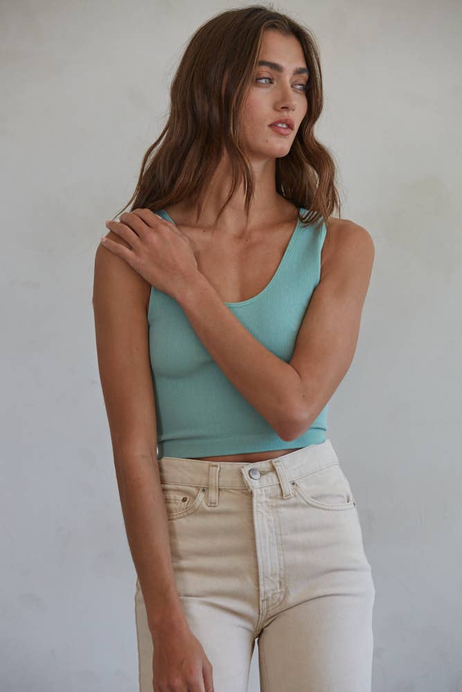 Seamless Ribbed U-V Neck Crop Tank Top: Granite Green